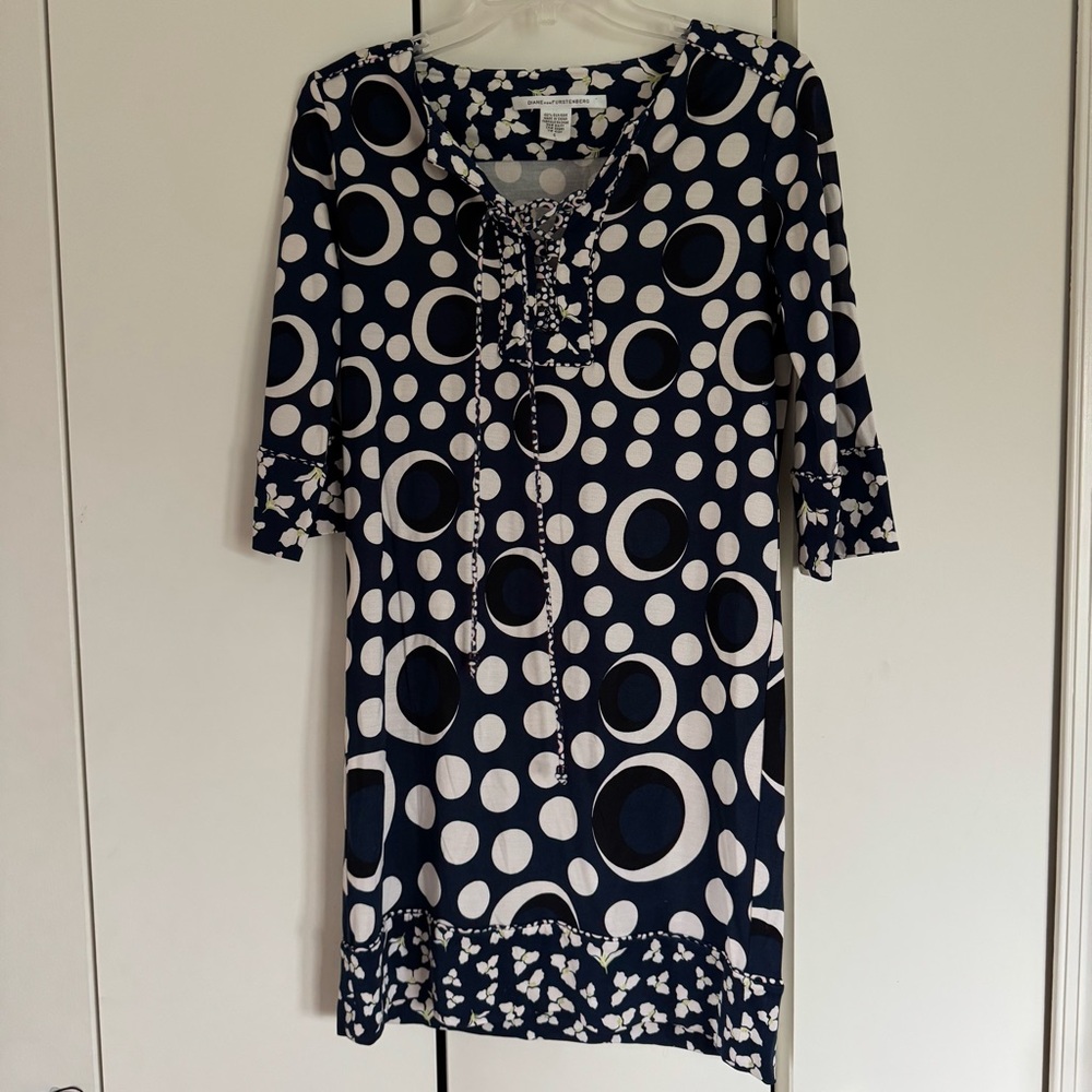 Diane Von Furstenberg Navy and White Circle Tunic